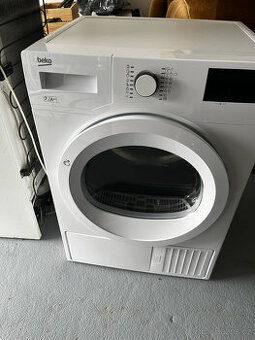Sušička Beko DPS 7405 G B5