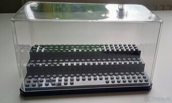 Vitrýna na lego figurky