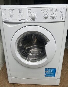 Plně funkční pračka zn. Indesit A+++ na 6kg - 1200 ot/min.