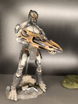 Hot toys