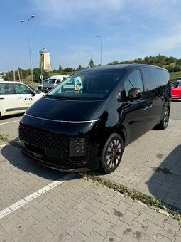Hyundai Staria Koupeno v Čr  4x4 Tažné DPH