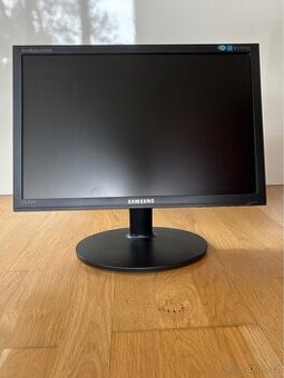 LCD monitor 19" Samsung EX1920W