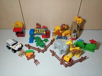 lego duplo krmení v zoo