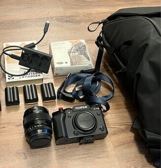 Fujifilm X-T5 & FUJION 23mm f/1.4 + Peak Design přísl.