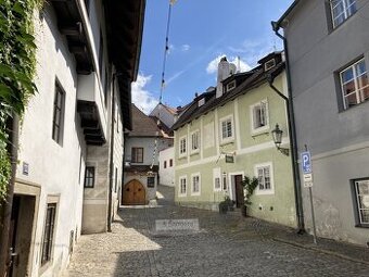 Prodej velice atraktivního, historického domu, nemovitá kult