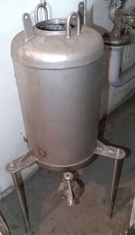 Nerezová nádrž 38L