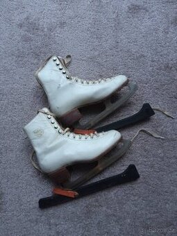 Dámské brusle vel,.38