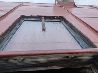 Staré střešní okno