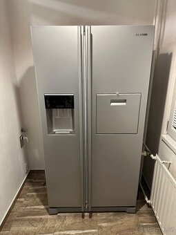 Americká lednice Samsung