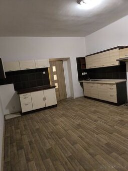 Pronájem bytu 2+kk  Tvršice