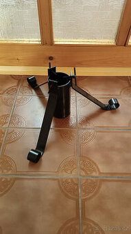 Stojan na vánoční stromek