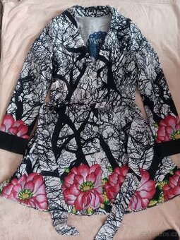 Desigual luxusní kabátek vel.40/42