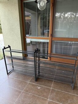 Botník kovový stohovatelný antracit