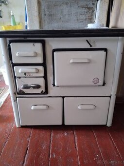 Stará kamna ,retro kamna,Český Brod