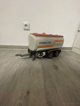 Bruder cisterna vlek