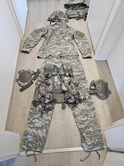 Originální Maskáče, CamelBak, Boty, vesta - US ACU/AT-DIGIT