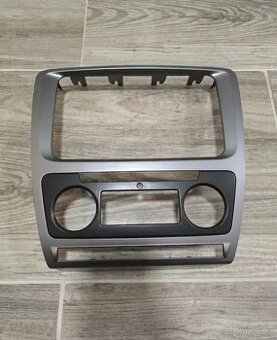 Rámeček navigace Octavia 2 facelift