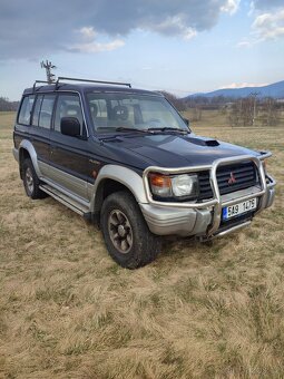 Mitsubishi pajero