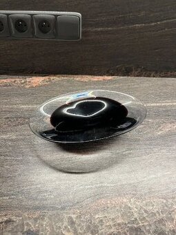 Mísa s tmavým středem hutní sklo - nedokážu zařadit