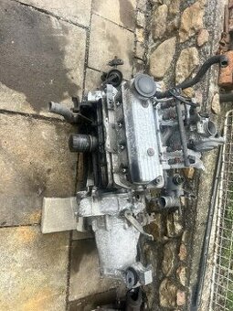 Motor s převodovkou Felicia 1.3 MPi