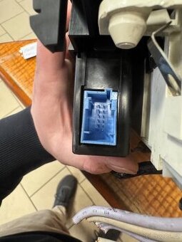 Čtečka karet Renault Laguna 2