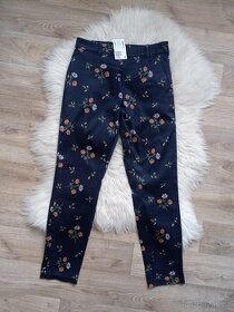 Jarní - letní kalhoty s květy H&M - 1