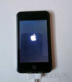 Prodám Apple iPod touch - 8GB na náhradní díly - 1