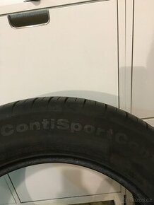 Pneu 255/55R18 - 1