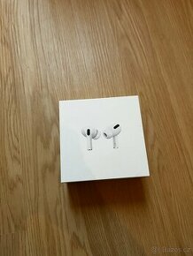 Apple airpods pro krabička - 1