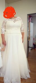 Prodám / půjčím svatební šaty 54