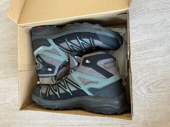 Prodám outdoorové boty kontníkové Salomon DAINTREE MID GTX