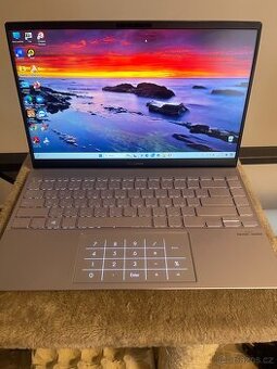 Asus Zenbook 14 UM425 celokovový