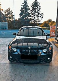 Okrasné výztuhy za ledvinky na BMW E90/E91/E92/E93