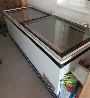Mrazák 210x80x80 plně funkční