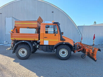 ZAMETAČ MERCEDES BENZ UNIMOG U 400 4x4,R.V. 2004