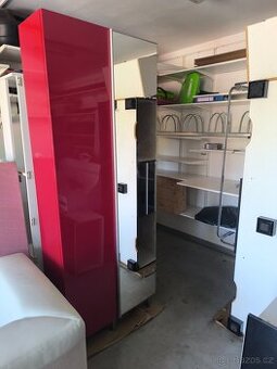 Ikea skříň knihovna ,botník poličky se zrcadlem