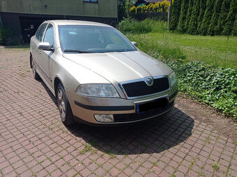 Škoda Octavia II na náhradní díly (pojízdná, STK 2026)