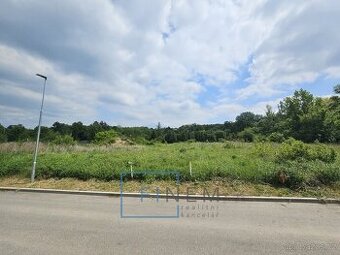 Prodej stavebního pozemku 1 072 m2 – Lešany u Nelahozevsi