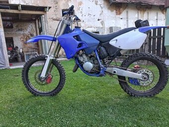 Yamaha yz 125 - 1