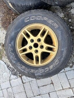 Jeep Grand Cherokee WJ kola R16 A/T pneu