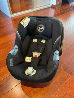 Autosedačka + báze Cybex Aton M