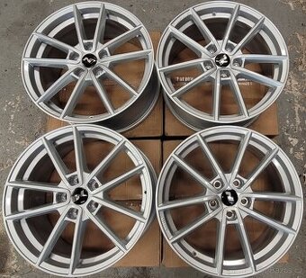 Hyundai i30 N, alu 18',originál Borbet, TPMS, nové