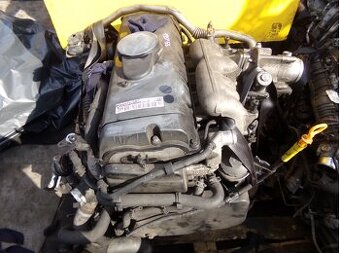 VW TOUAREG 2.5 TDI 09r. 128kW motor BPE