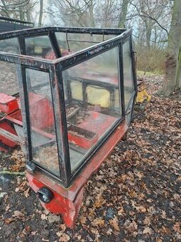 Prodám kabinu zetor 56