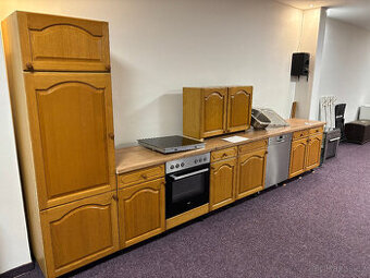 Kuchyňská linka masiv rustikál