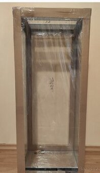 LTerárium nové pro chameleona 40x40x80cm je nepoužité,bez vy