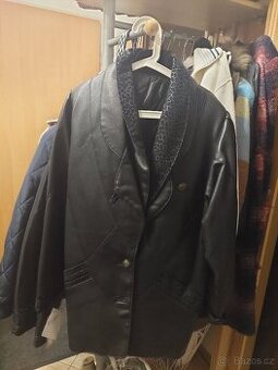 Kožený dámský značkový zimní kabát