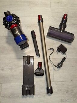 Dyson V8 MotorHead - tyčový vysavač