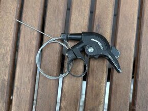 páčka zamykání RST - 1