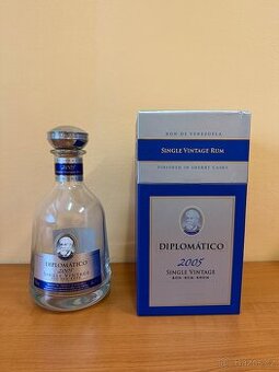 Krabice DIPLOMATICO Single Vintage 2005 - prázdná láhev